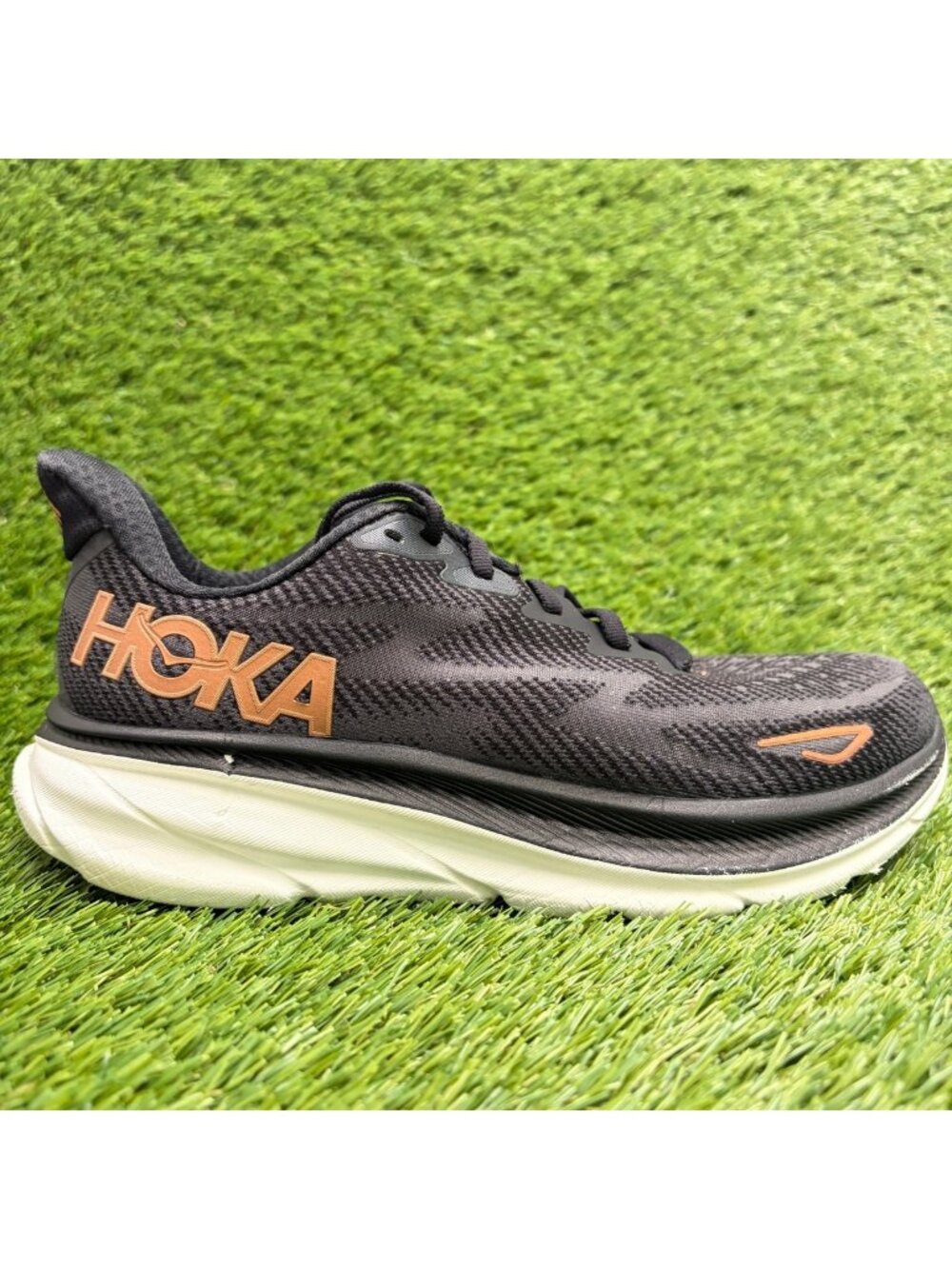 Hoka One One Clifton 9 Womens Size 7 Black Running Walking Shoes Sneakers
